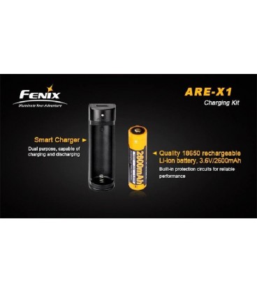 Cargador Fénix ARE-X1 y una batería 18650 de 2600 mAh incluida