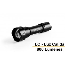 Linterna Luz cálida con zoom 800 lúmenes (No incluye batería)
